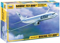 Photos - Model Building Kit Zvezda Civil Airliner Boeing 737-800 (1:144) 