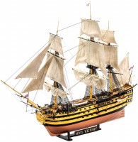 Model Building Kit Revell Battle of Trafalgar (1:225) 