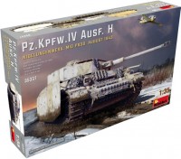 Photos - Model Building Kit MiniArt Pz.Kpfw.IV Ausf. H Nibelungenwerk (1:35) 