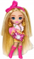 Doll Barbie Extra Fly Minis HPT56 