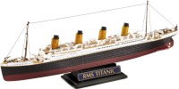 Photos - Model Building Kit Revell Gift-Set R.M.S. Titanic (1:700) 