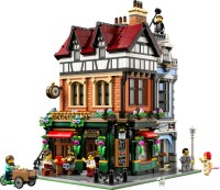 Photos - Construction Toy Lego Tudor Corner 10350 