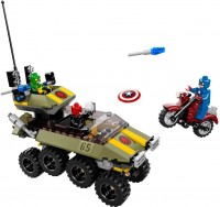 Photos - Construction Toy Lego Captain America vs. Hydra 76017 