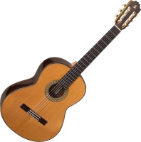 Acoustic Guitar Admira A20 