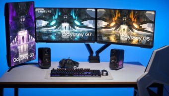 5 gamng monitors with curved 27-inch screen